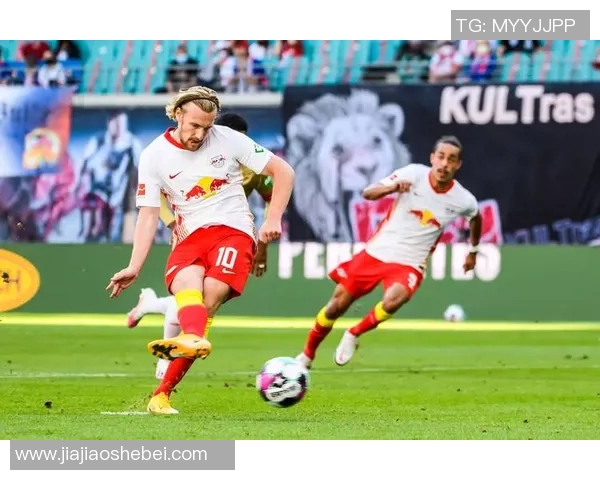 斯图加特客场大捷，锋线火力全开击败对手