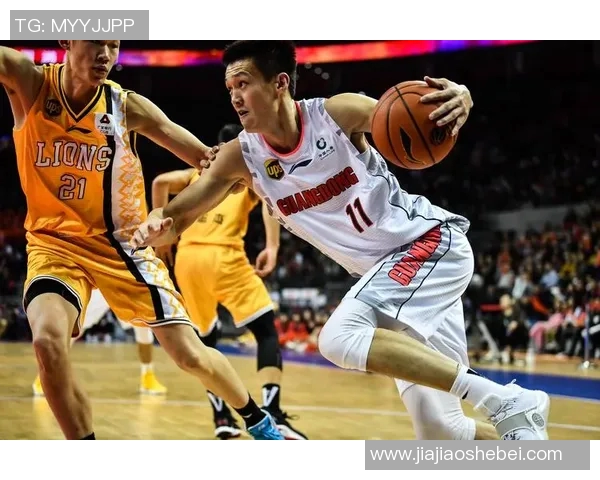 易建联当选CBA最佳防守球员，为广东宏远夺得总冠军做出巨大贡献