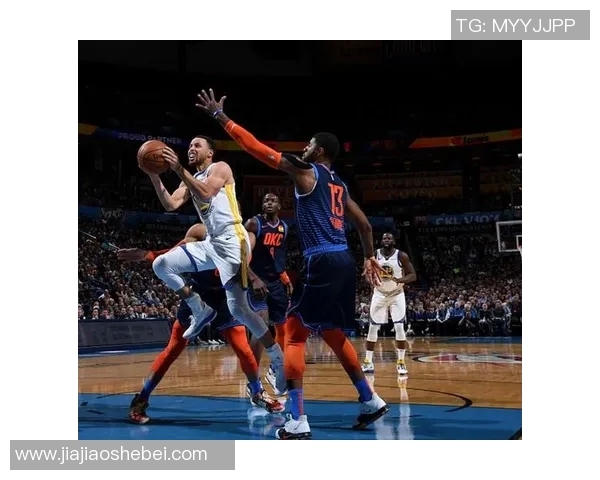 勇士与雷霆激战全场精彩回顾与赛后分析